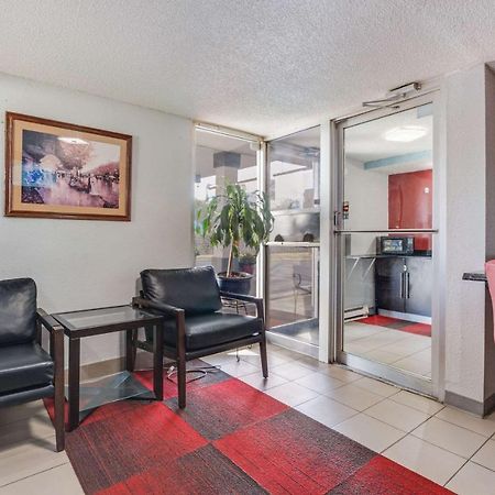 Econo Lodge Inn & Suites テレ・ホート エクステリア 写真