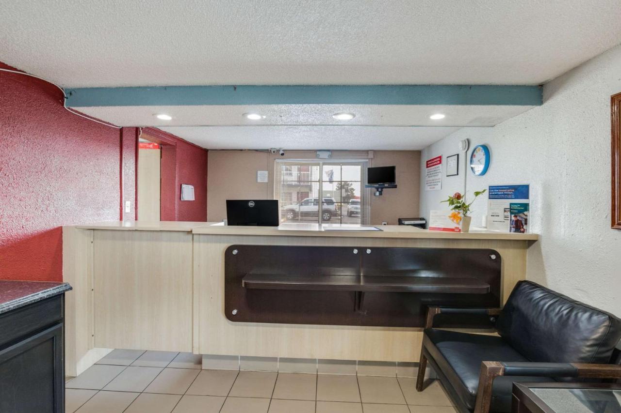 Econo Lodge Inn & Suites テレ・ホート エクステリア 写真