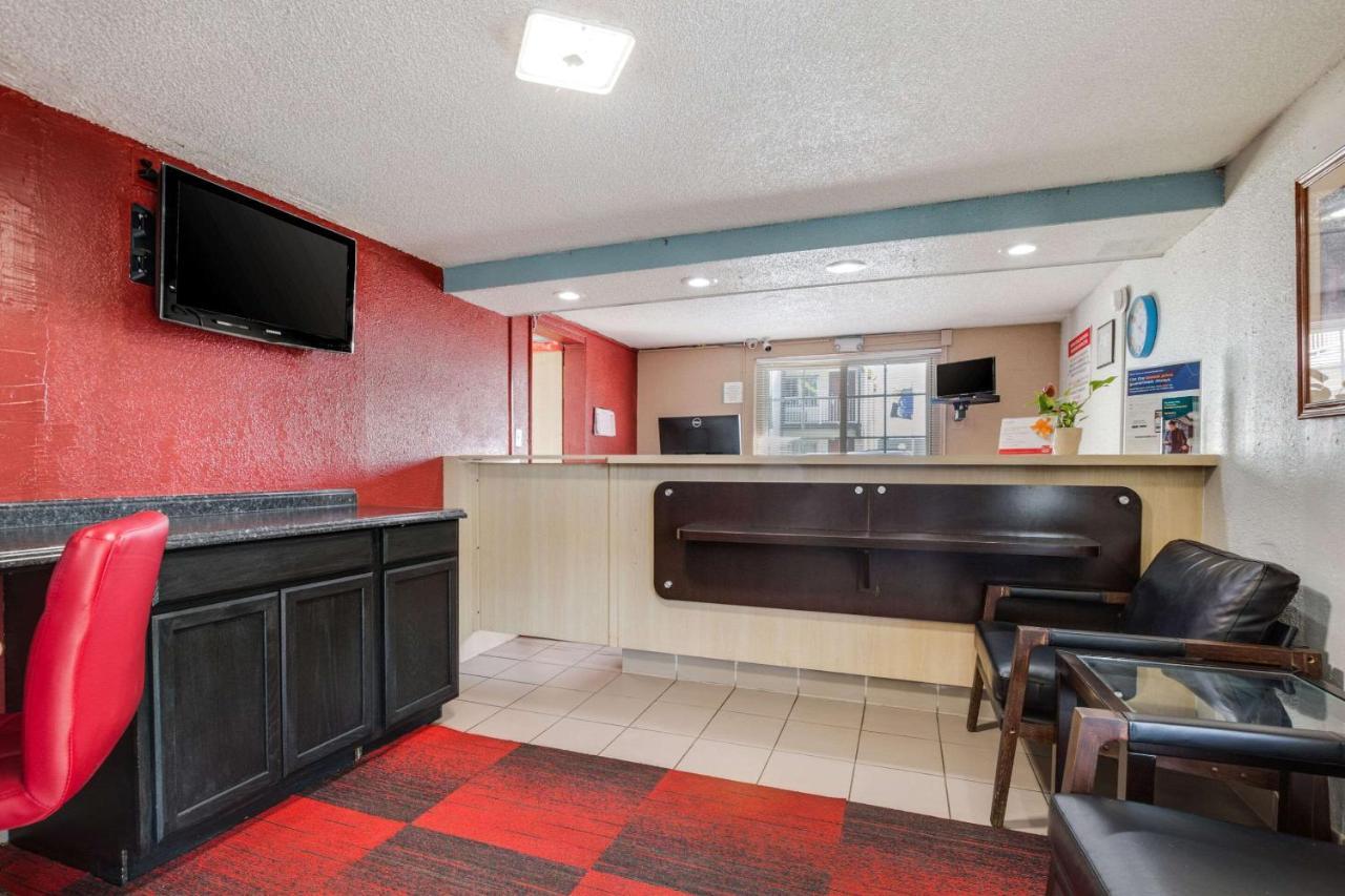 Econo Lodge Inn & Suites テレ・ホート エクステリア 写真