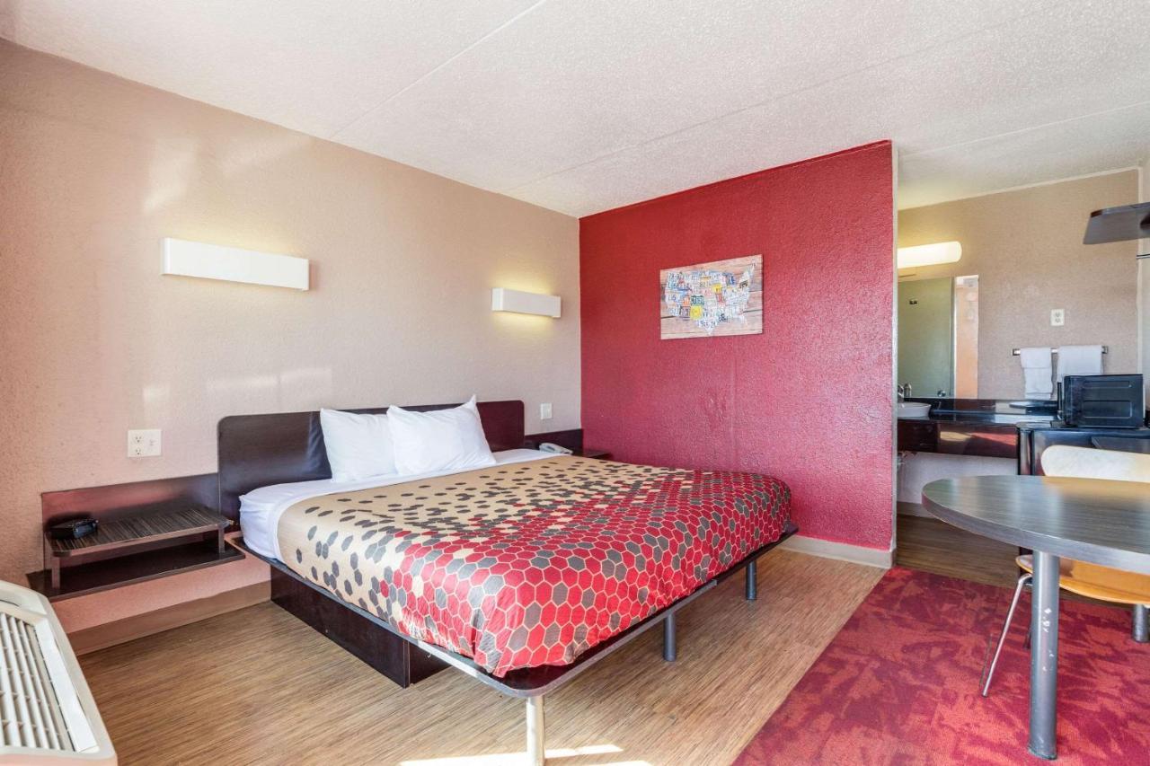Econo Lodge Inn & Suites テレ・ホート エクステリア 写真