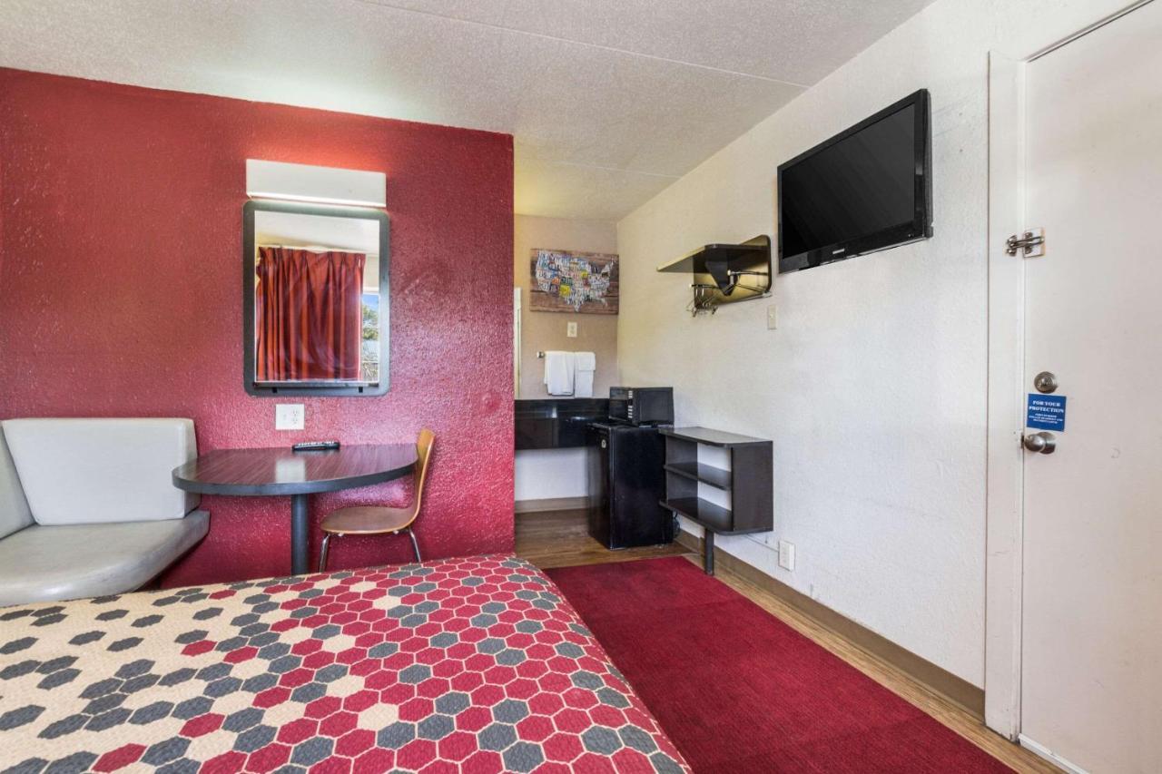 Econo Lodge Inn & Suites テレ・ホート エクステリア 写真